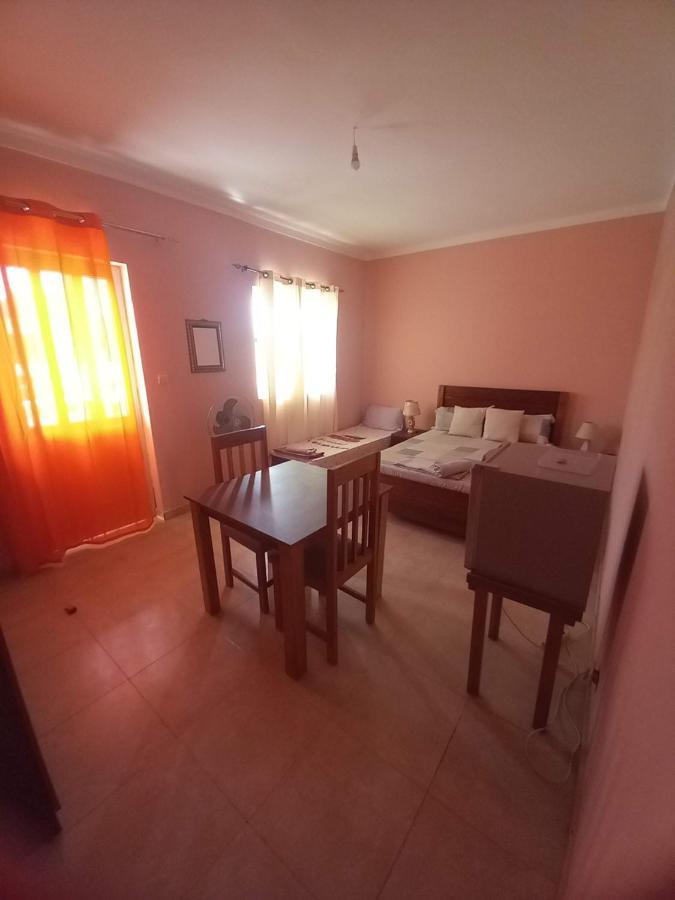 דירות טאראפל Casa Barreto מראה חיצוני תמונה